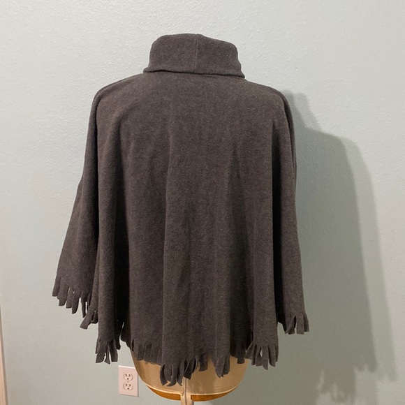 Cover Me Ponchos/shrugs size S - Picture 3 of 8